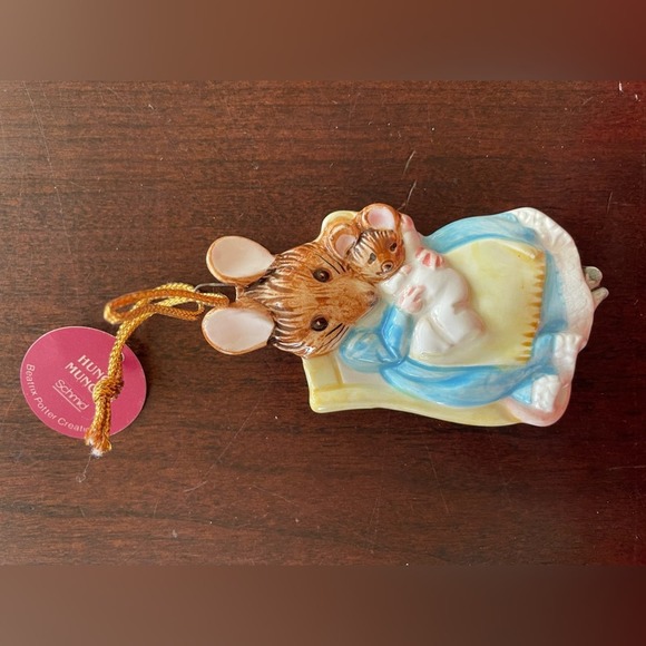 Vintage 1983 Schmid Hunca Munca Beatrix Potter Christmas Easter ornaments - Picture 3 of 5